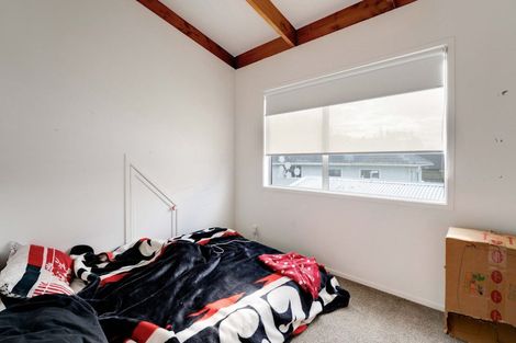 Photo of property in 3 Shepherds Road, Papakura, 2110