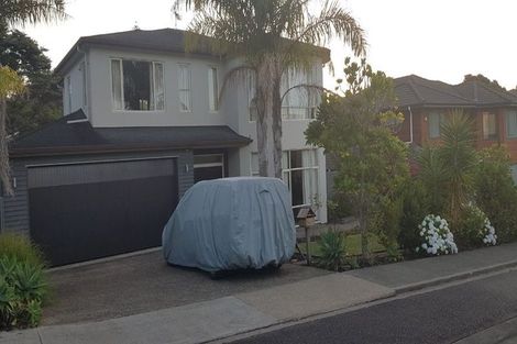 Photo of property in 44 Newbury Place, Schnapper Rock, Auckland, 0632