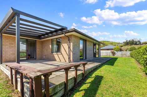 Photo of property in 8 Ballintoy Park Drive, Welcome Bay, Tauranga, 3175