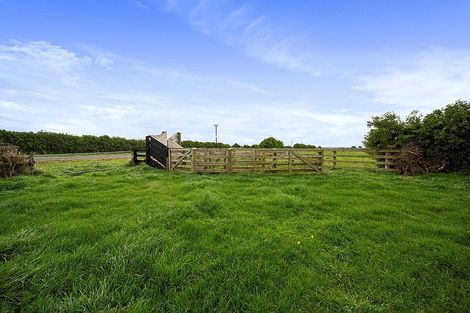 Photo of property in 405 Normanby Road, Okaiawa, Hawera, 4671