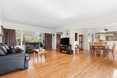 Photo of property in 3 Santa Rosa Terrace, Forrest Hill, Auckland, 0620