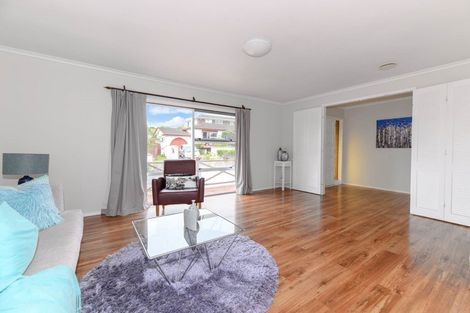 Photo of property in 10/26a Sunnynook Road, Sunnynook, Auckland, 0620