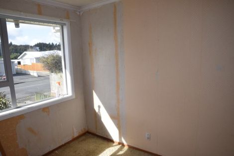 Photo of property in 75 Mcquarrie Street, Kingswell, Invercargill, 9812