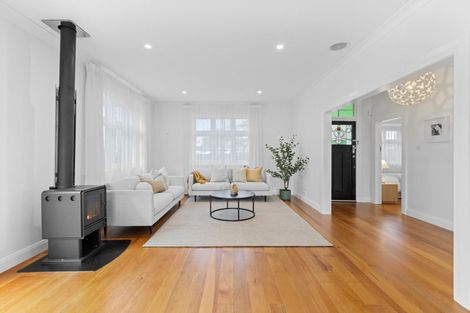 Photo of property in 6 Howick Road, Blenheim, 7201