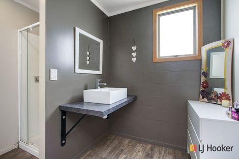 Photo of property in 71 Athenree Road, Athenree, Waihi Beach, 3177