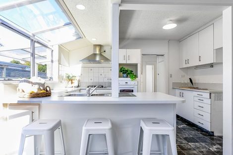 Photo of property in 12 Saint Pauls Road, Chartwell, Hamilton, 3210