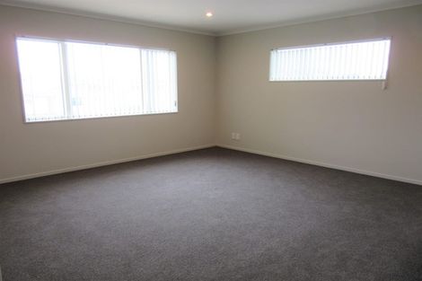 Photo of property in 7 Belize Grove, Grenada Village, Wellington, 6037