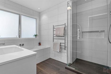 Photo of property in 43 Great West Road, Matipo Heights, Rotorua, 3015