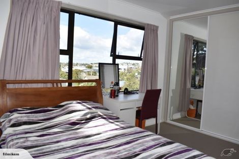 Photo of property in 15 Roband Avenue, Glenfield, Auckland, 0629