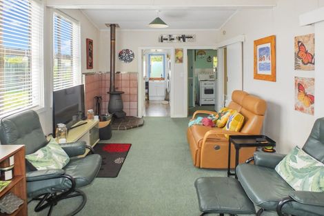 Photo of property in 31 Shortt Street, Foxton Beach, Foxton, 4815