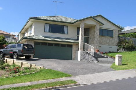 Photo of property in 4 Sherwood Grove, Northcross, Auckland, 0630