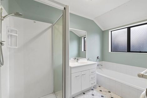 Photo of property in 14 Holmwood Park Drive, Morrinsville, 3300