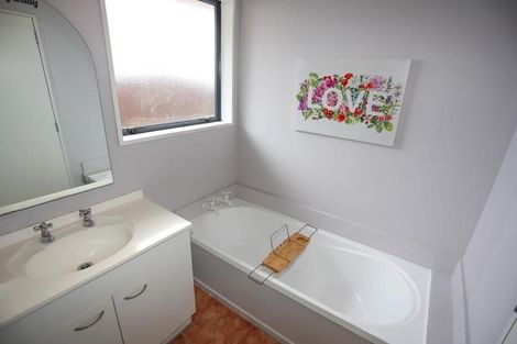 Photo of property in 51 Matlock Street, Woolston, Christchurch, 8062