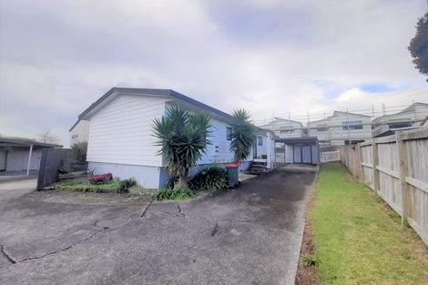 Photo of property in 1/29 De Quincey Terrace, Highland Park, Auckland, 2010