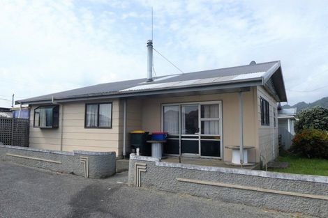 Photo of property in 15 O'grady Street, Blaketown, Greymouth, 7805