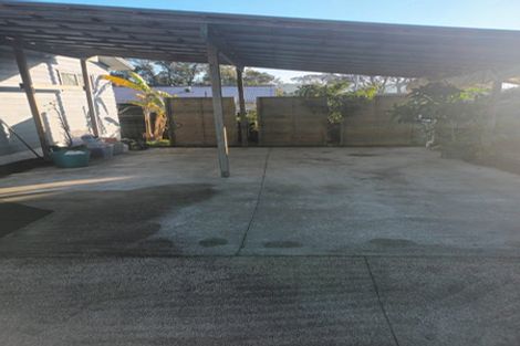 Photo of property in 3 Gazelle Avenue, Beach Haven, Auckland, 0626