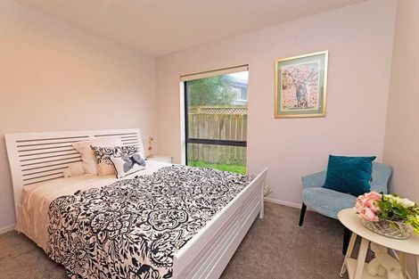 Photo of property in 8a Elcoat Avenue, Henderson, Auckland, 0612