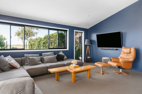 Photo of property in 73 Harding Drive, Papamoa Beach, Papamoa, 3118