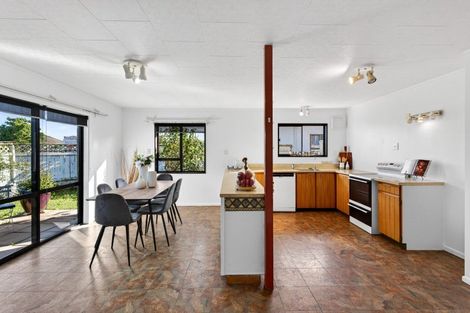 Photo of property in 26 Flanders Avenue, Onekawa, Napier, 4110