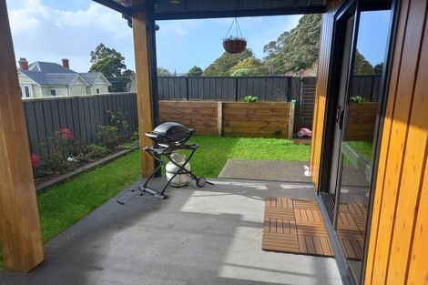 Photo of property in 1/20 Fulford Street, New Plymouth, 4310