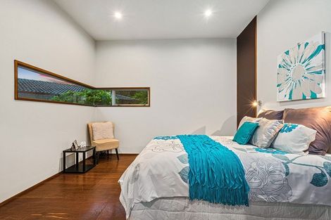 Photo of property in 8a Wairata Place, Te Atatu South, Auckland, 0610