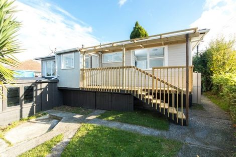 Photo of property in 147 Rangatira Road, Beach Haven, Auckland, 0626