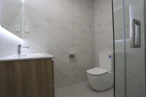 Photo of property in 13b King Richard Place, Browns Bay, Auckland, 0630