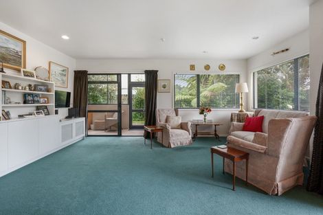 Photo of property in 7b Puriri Avenue, Orewa, 0931