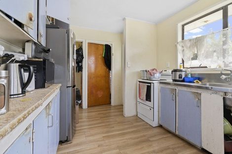 Photo of property in 1 Tabitha Crescent, Henderson, Auckland, 0612