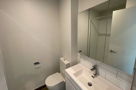 Photo of property in 4 Whanui Place, Mangere Bridge, Auckland, 2022