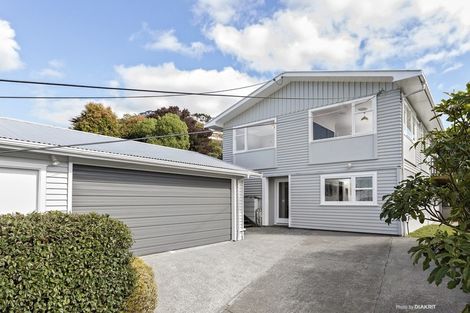 Photo of property in 6 Winston Street, Crofton Downs, Wellington, 6035