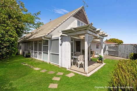 Photo of property in 9a Purdie Place, Milson, Palmerston North, 4414