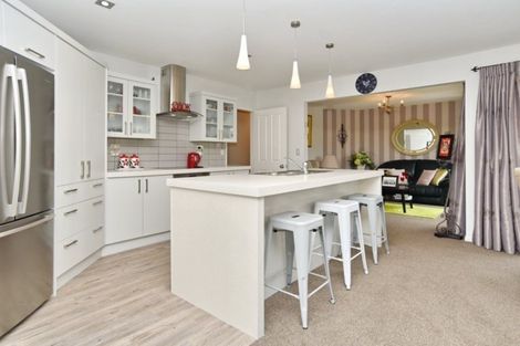 Photo of property in 21 Providence Place, Redwood, Christchurch, 8051