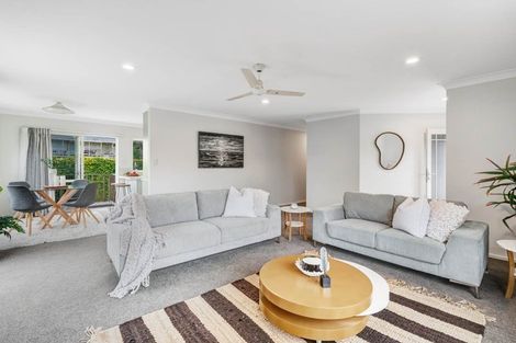 Photo of property in 2/31 Alice Avenue, Orewa, 0931