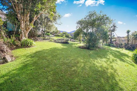 Photo of property in 12 Crystal Avenue, Glendene, Auckland, 0602