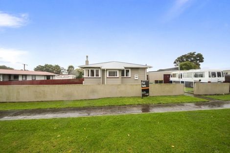 Photo of property in 1 Aytoun Street, Opunake, 4616