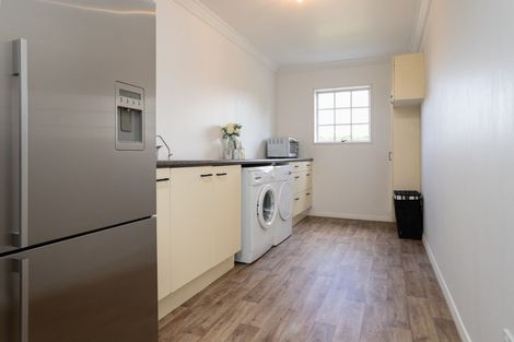 Photo of property in 76 Abergeldie Way, Cambridge, 3493