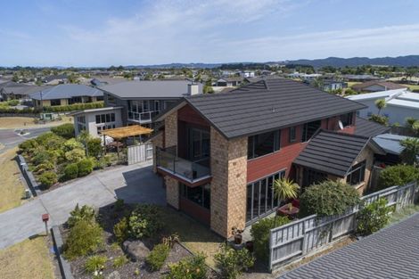 Photo of property in 22 Key West Drive, One Tree Point, 0118