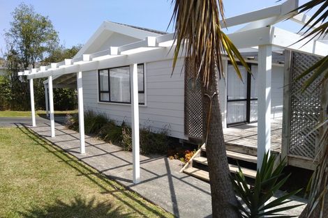 Photo of property in 48 Fidelis Avenue, Snells Beach, 0920