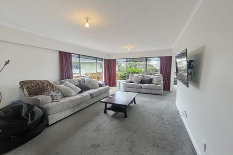 Photo of property in 39 Rhodes Drive, Kelvin Grove, Palmerston North, 4414