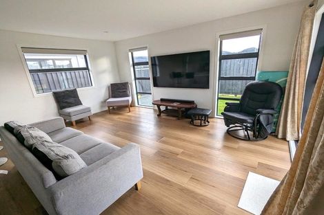 Photo of property in 20 Castletown Street, Wallaceville, Upper Hutt, 5018