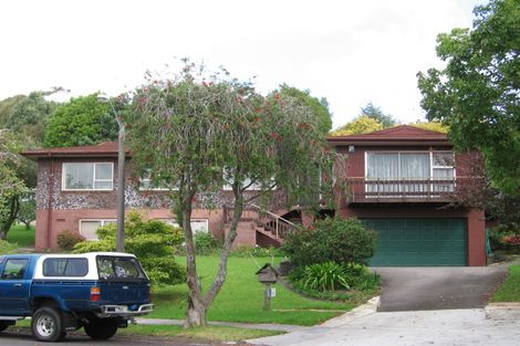 Photo of property in 18 Hamish Place, Sunnyhills, Auckland, 2010