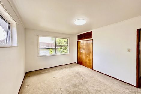 Photo of property in 32 Powrie Street, Glenfield, Auckland, 0629