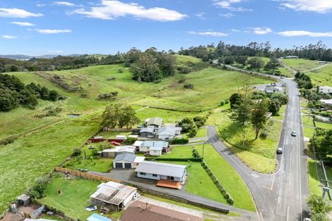 Photo of property in 1 Belton Place, Hikurangi, 0114