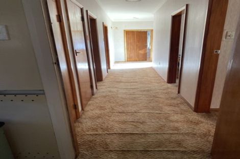 Photo of property in 4 Tongariro Street, Castlecliff, Whanganui, 4501