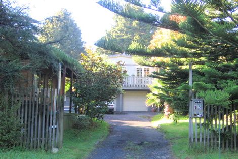 Photo of property in 10 Karen Road, Laingholm, Auckland, 0604