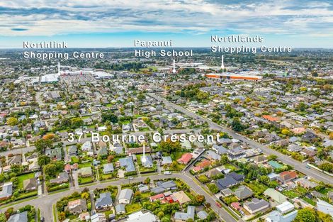 Photo of property in 37 Bourne Crescent, Papanui, Christchurch, 8053