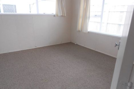 Photo of property in 2/311 Carrington Street, Vogeltown, New Plymouth, 4310