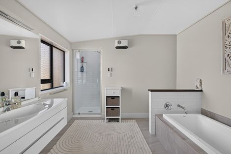 Photo of property in 33 Kamaka Crescent, Bridge Hill, Alexandra, 9320