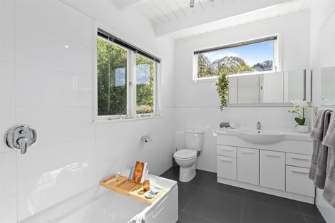 Photo of property in 19 Mckenzie Avenue, Arkles Bay, Whangaparaoa, 0932